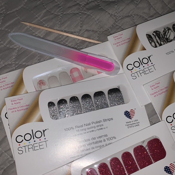 💅Color Street nails 💅2/Colors 💅 - Picture 7 of 16